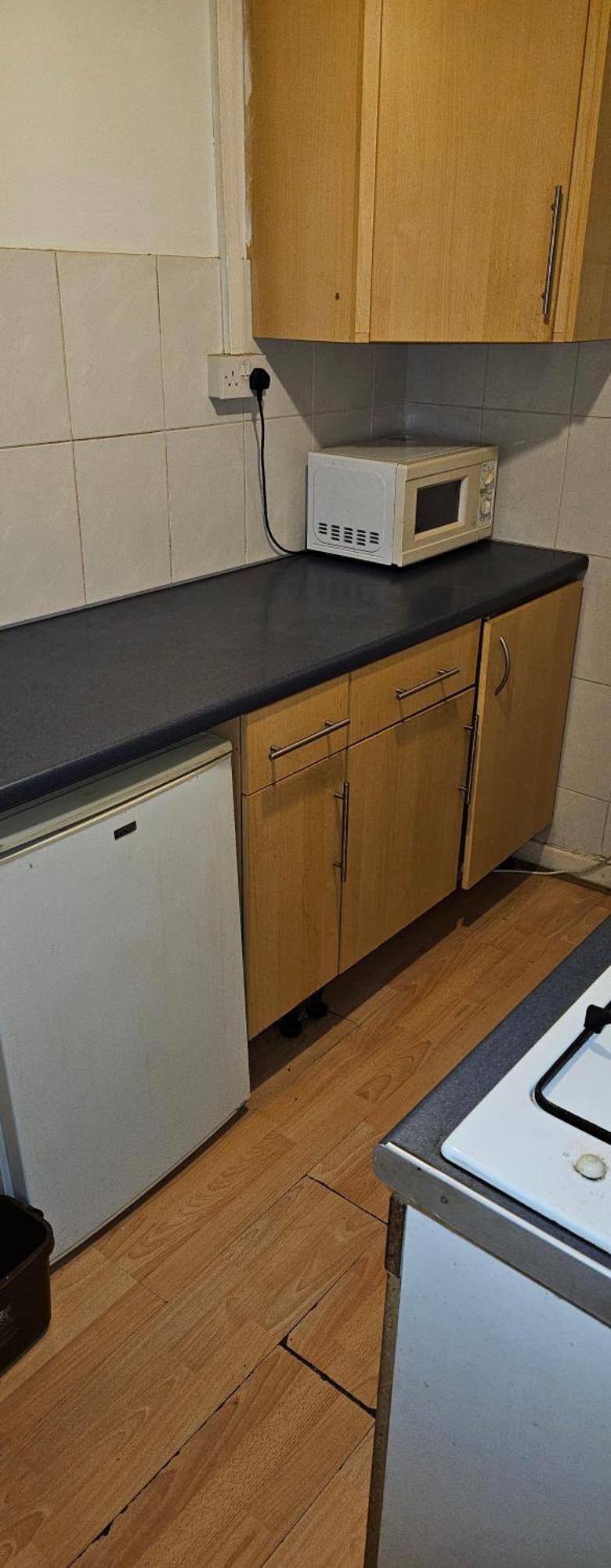 No Frills & Nothing Fancy 1 Bed Studio City Centre Cardiff Bagian luar foto