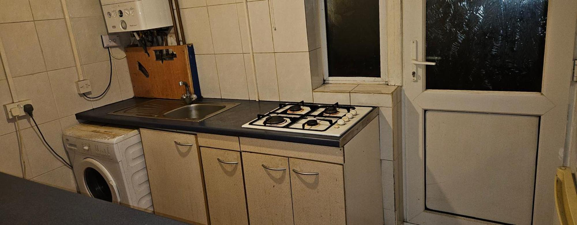 No Frills & Nothing Fancy 1 Bed Studio City Centre Cardiff Bagian luar foto